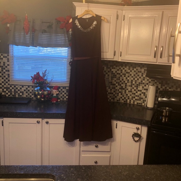 Beautiful Maxi Dress - Picture 4 of 4